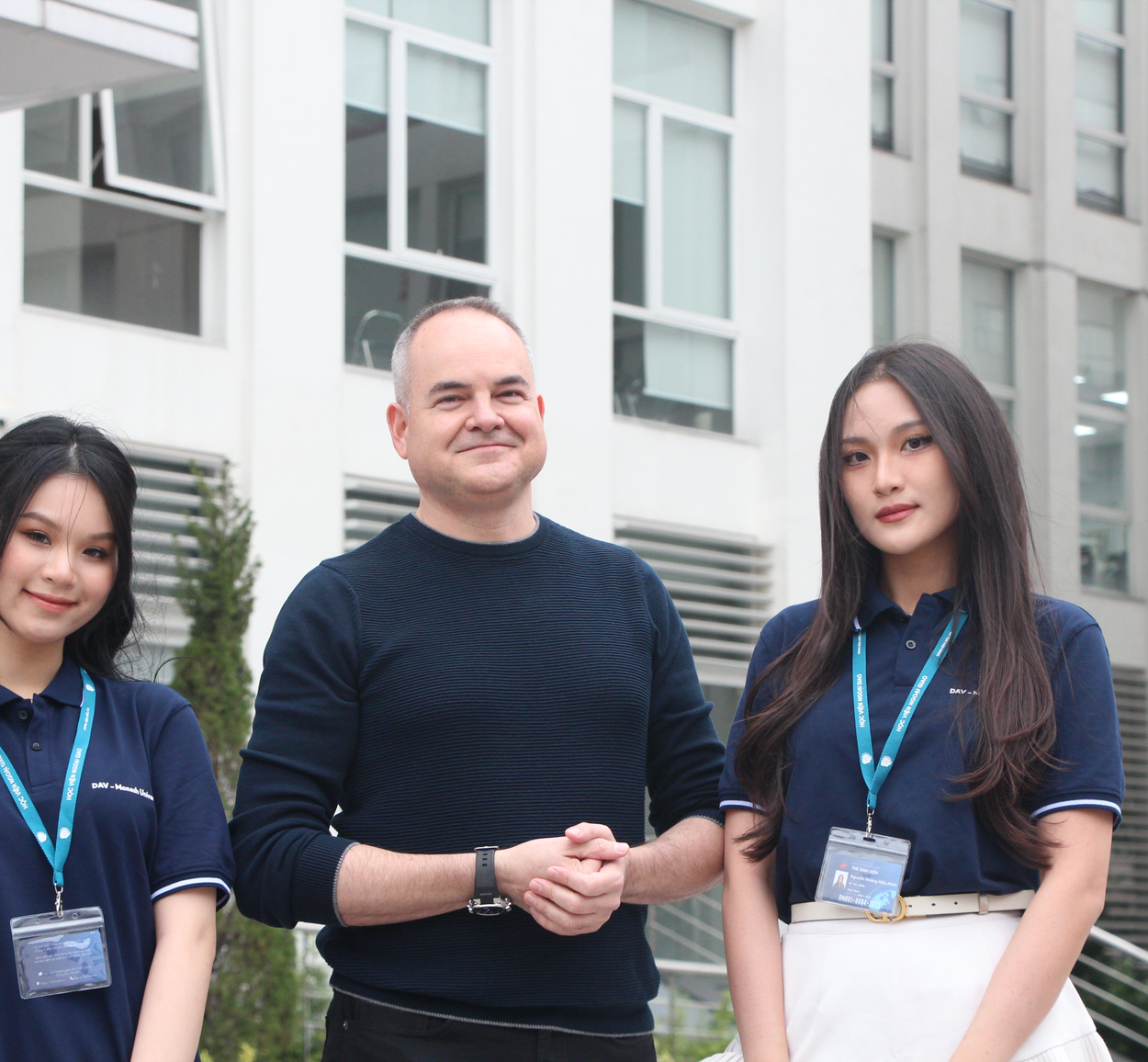 Sinh viên và giảng viên chương trình JTP